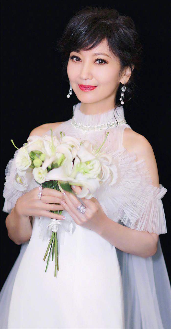 赵雅芝演出对接经纪人：170 - 5222 - 6000