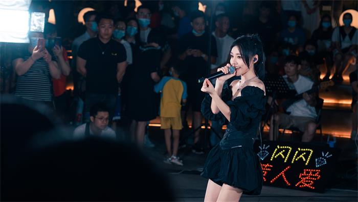 鱼闪闪经纪人/经纪公司丨演出邀约丨170 5222 6000