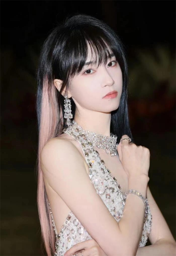 蒋芸经纪人/经纪公司丨演出邀约丨170 5222 6000