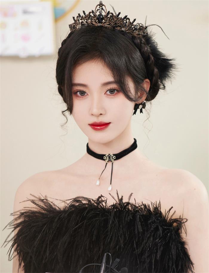 鞠婧祎