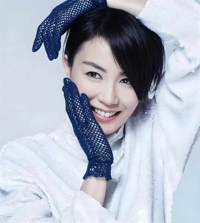 王菲