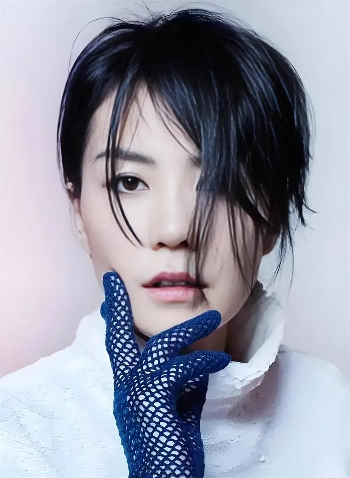 王菲