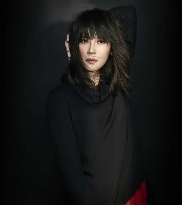 杨乃文