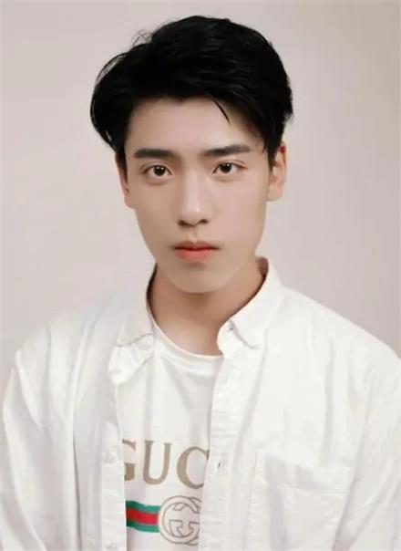 王子异