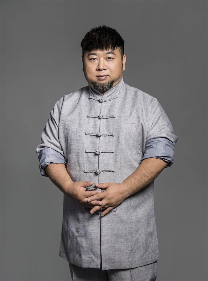 韩东