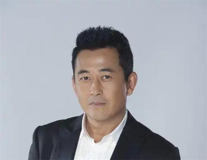 王志飞