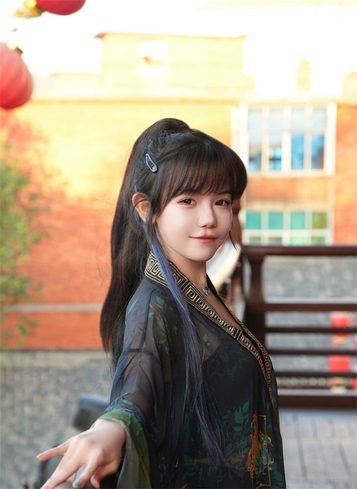 封茗囧菌