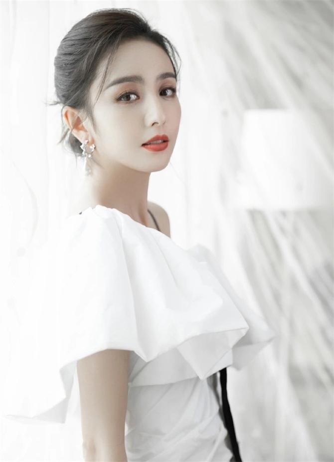 佟丽娅